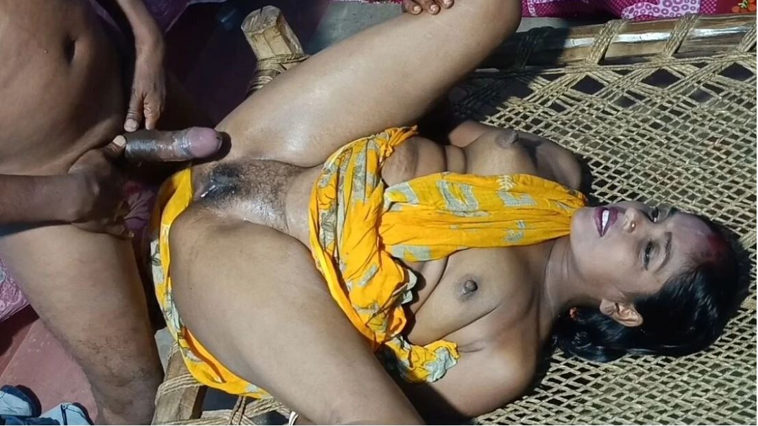 علاقة جنسية بين رجل كبير في السن وفتاة صغيرة – سكس هندي